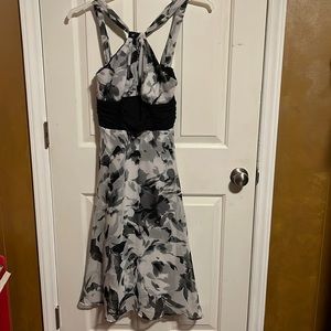 Size 8 connected brand black and white dress